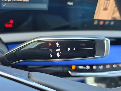 2025 Cadillac OPTIQ Luxury 2