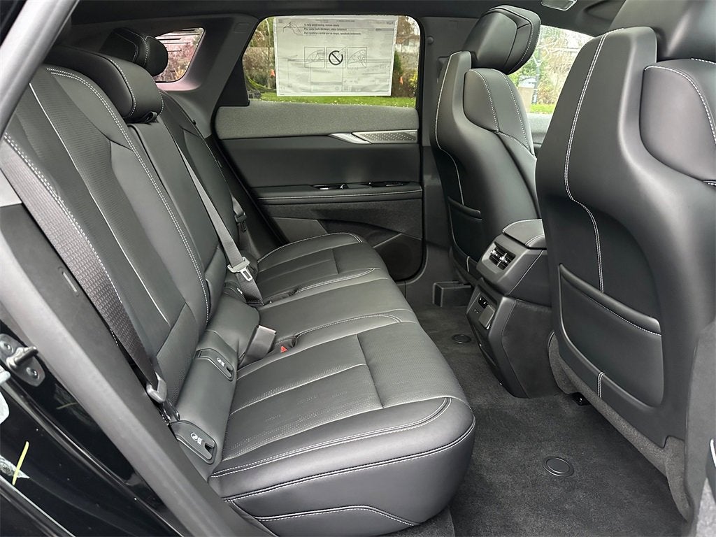 2025 Cadillac OPTIQ Luxury 2