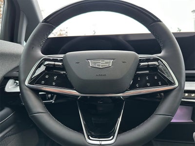 2025 Cadillac OPTIQ Luxury 2