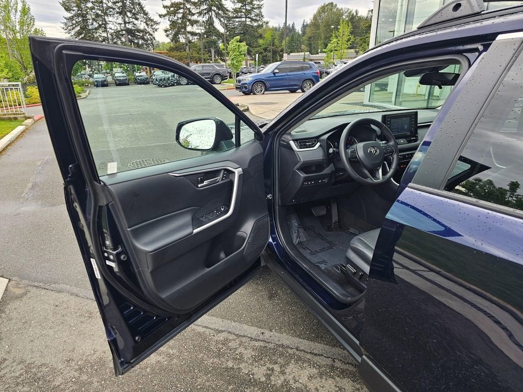 2021 Toyota RAV4 Hybrid LE