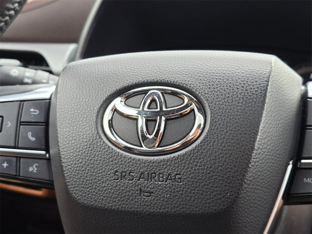 2020 Toyota Highlander Hybrid Platinum