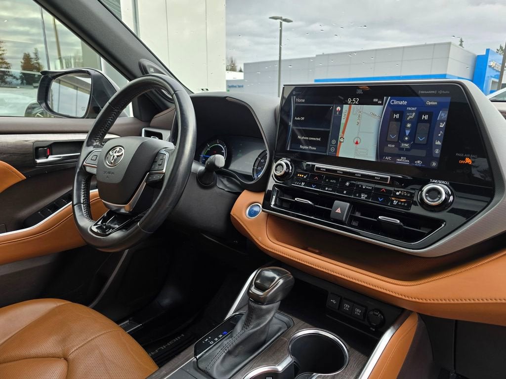 2020 Toyota Highlander Hybrid Platinum