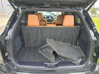 2020 Toyota Highlander Hybrid Platinum