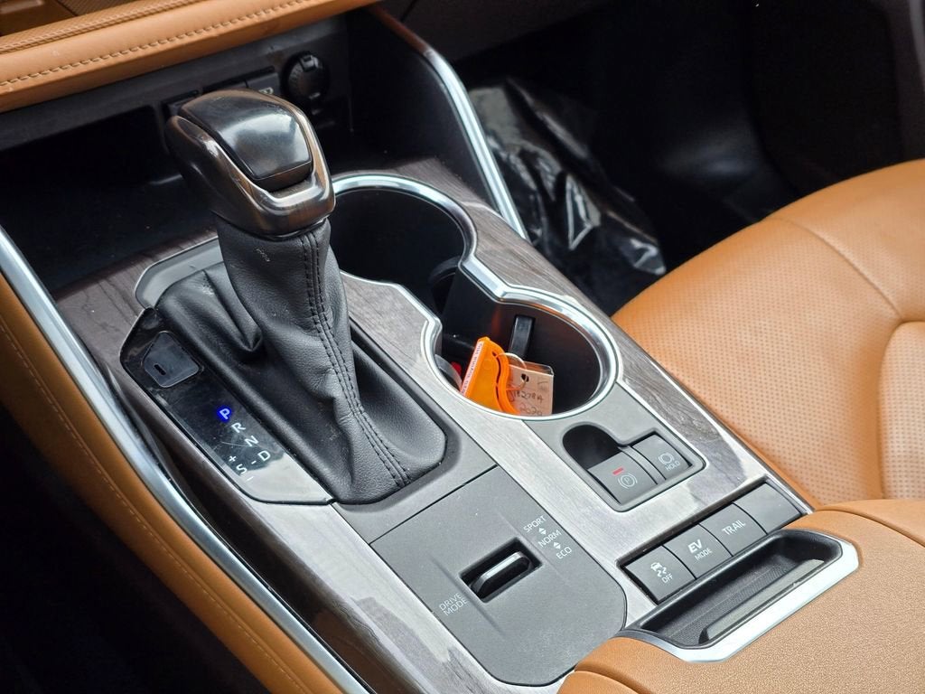 2020 Toyota Highlander Hybrid Platinum