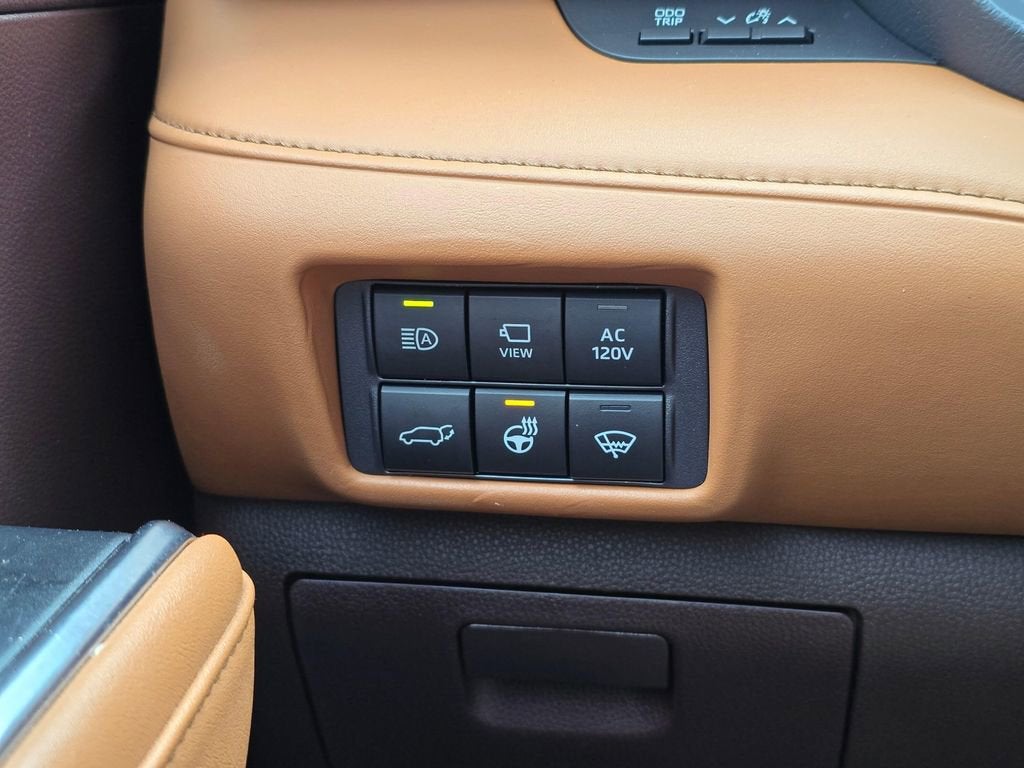 2020 Toyota Highlander Hybrid Platinum