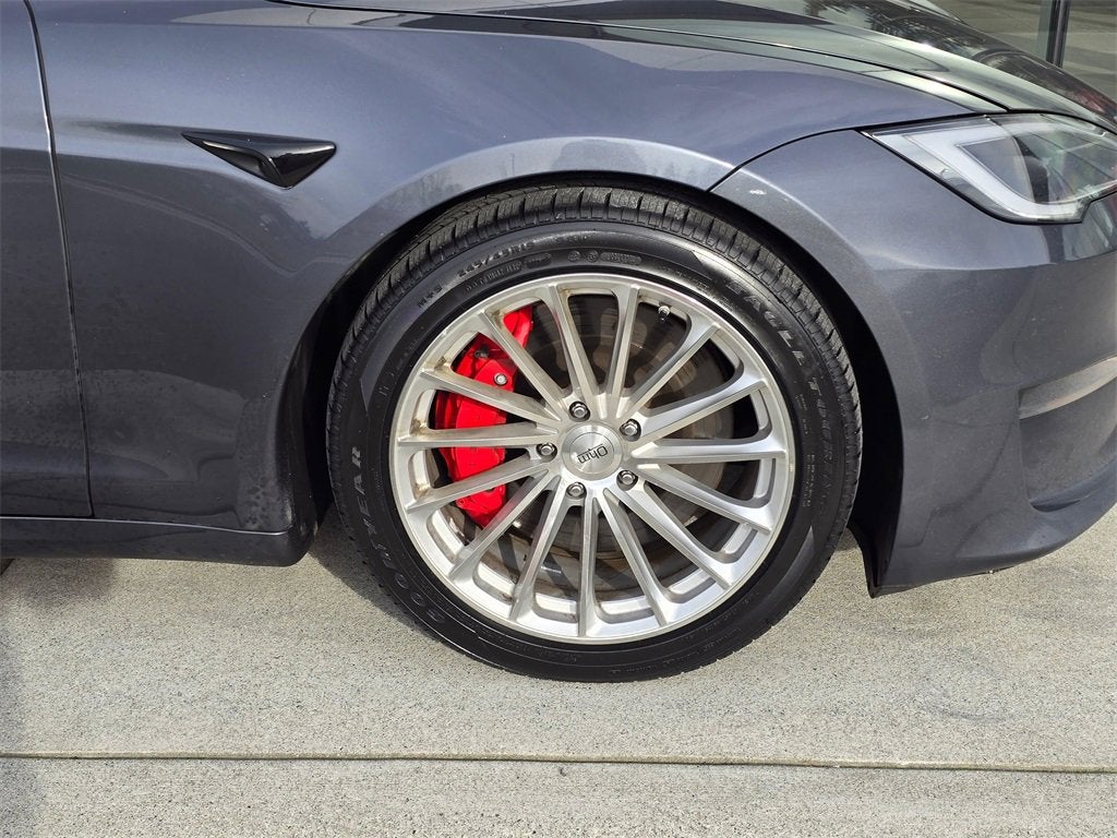 2023 Tesla Model S Plaid