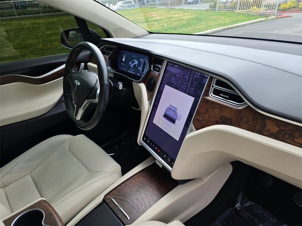 2017 Tesla Model X 90D