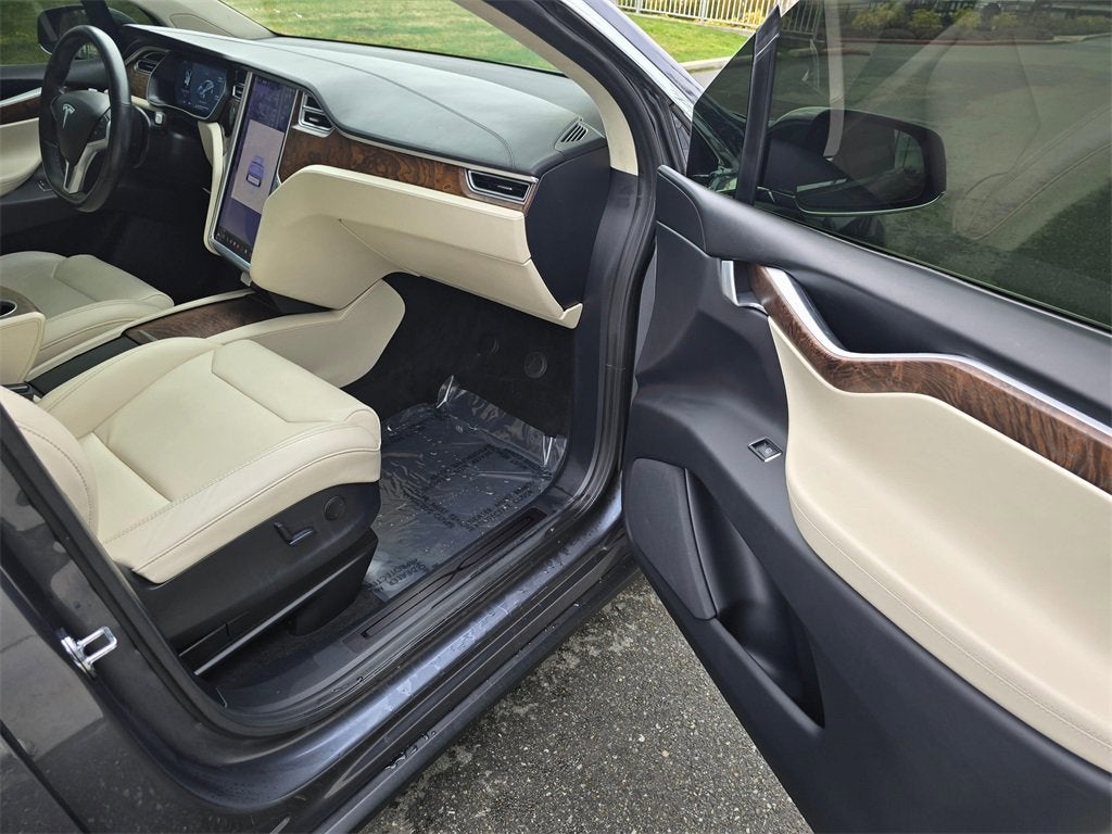 2017 Tesla Model X 90D
