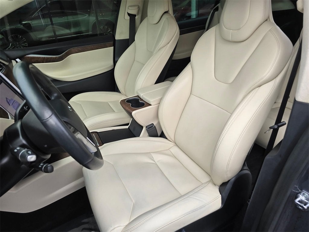 2017 Tesla Model X 90D