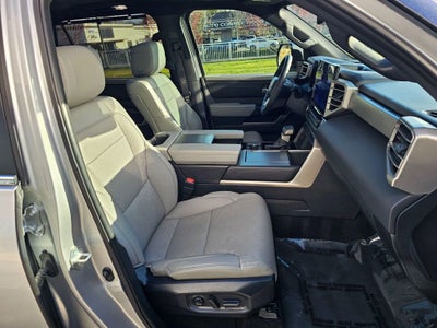 2025 Toyota Sequoia SR5