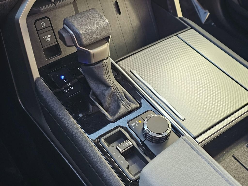 2025 Toyota Sequoia SR5