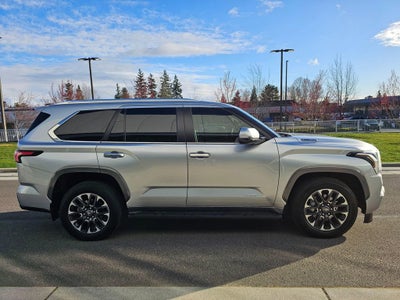 2025 Toyota Sequoia SR5