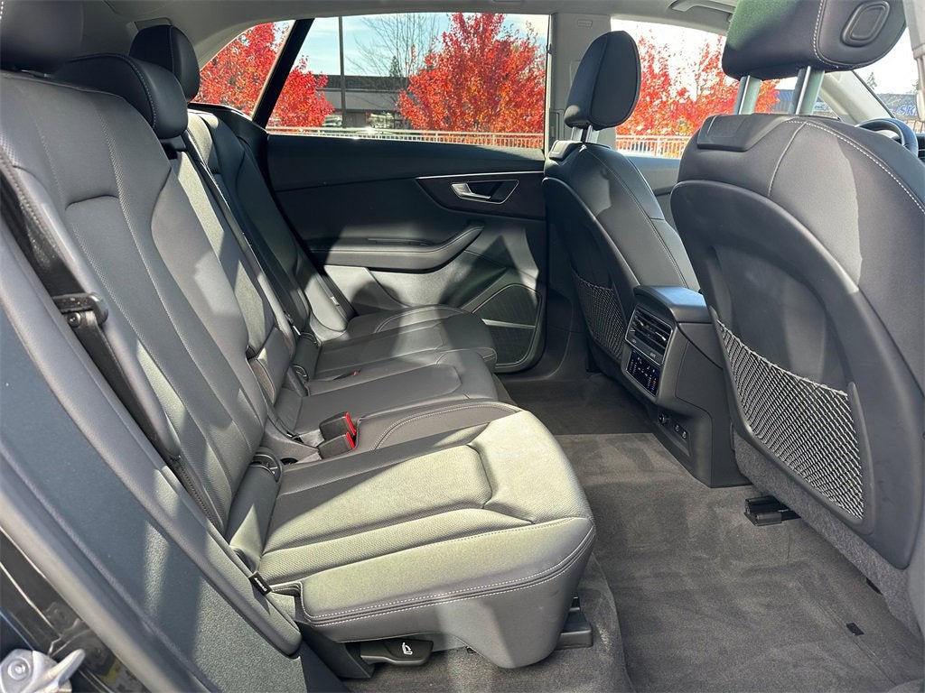 2023 Audi Q8 Premium Plus