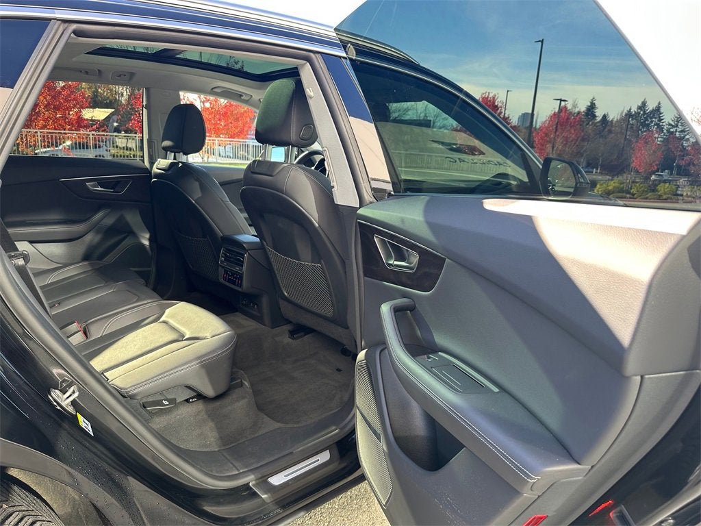 2023 Audi Q8 Premium Plus