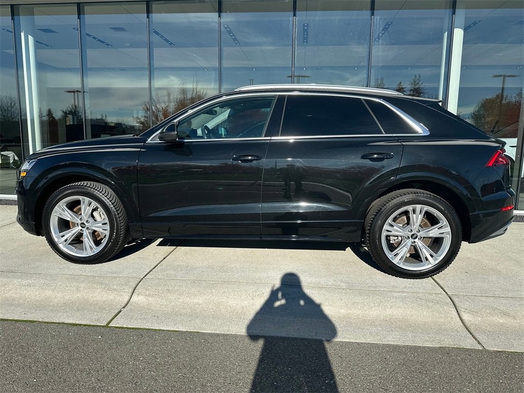 2023 Audi Q8 Premium Plus