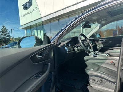 2023 Audi Q8 Premium Plus