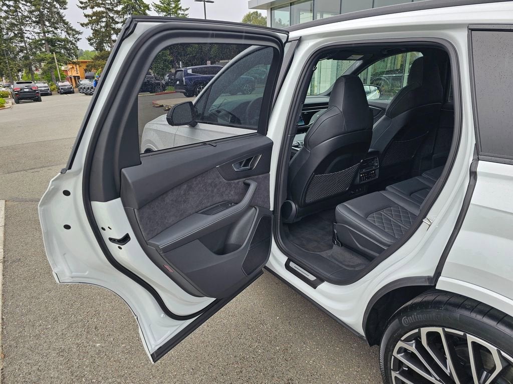 2025 Audi SQ7 Prestige