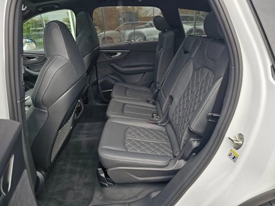 2025 Audi SQ7 Prestige