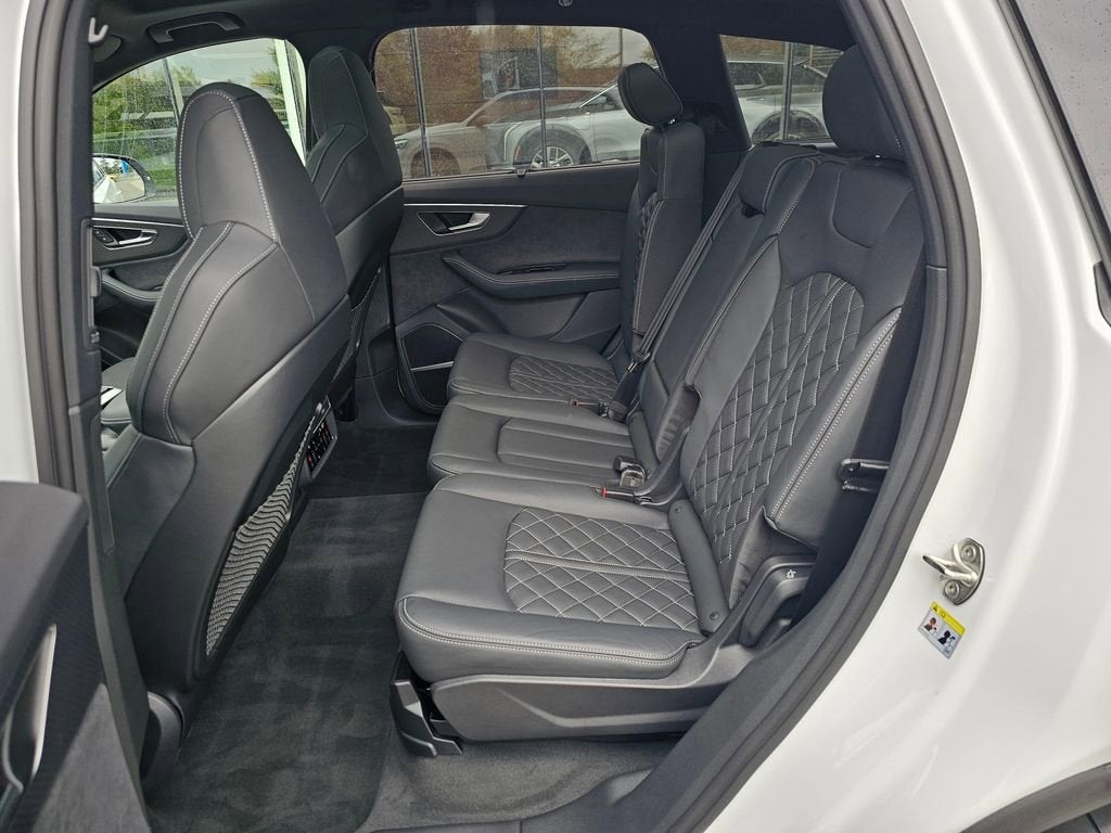 2025 Audi SQ7 Prestige