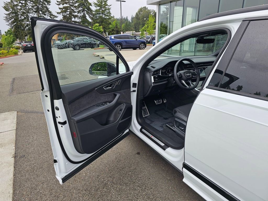 2025 Audi SQ7 Prestige