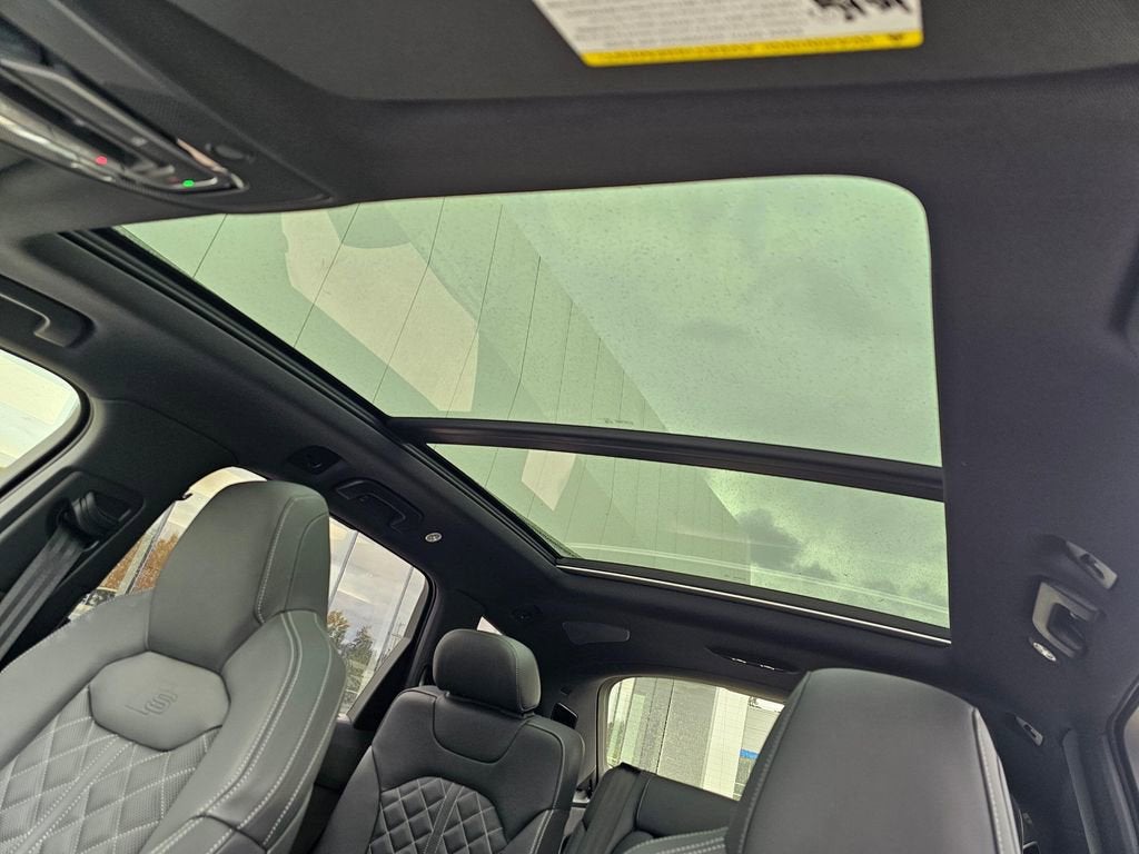 2025 Audi SQ7 Prestige