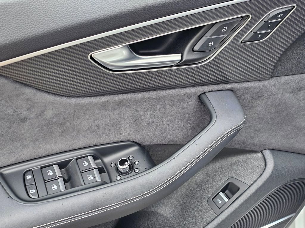 2025 Audi SQ7 Prestige
