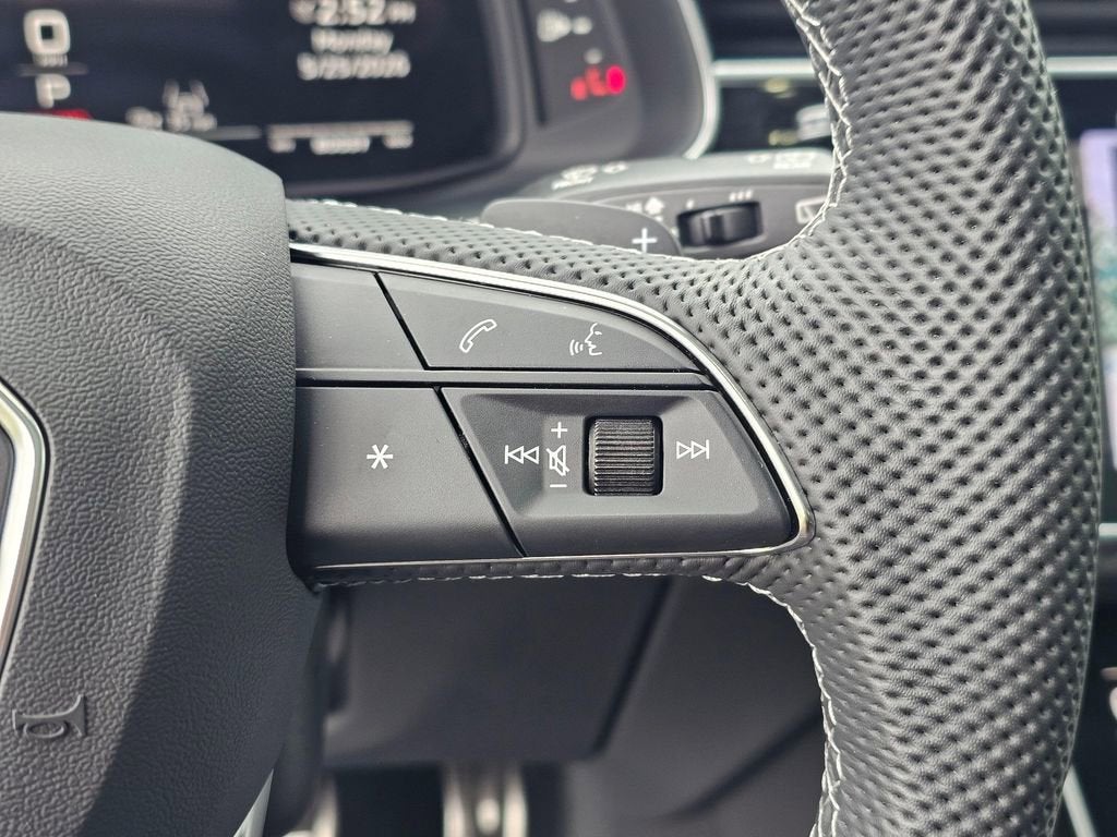 2025 Audi SQ7 Prestige
