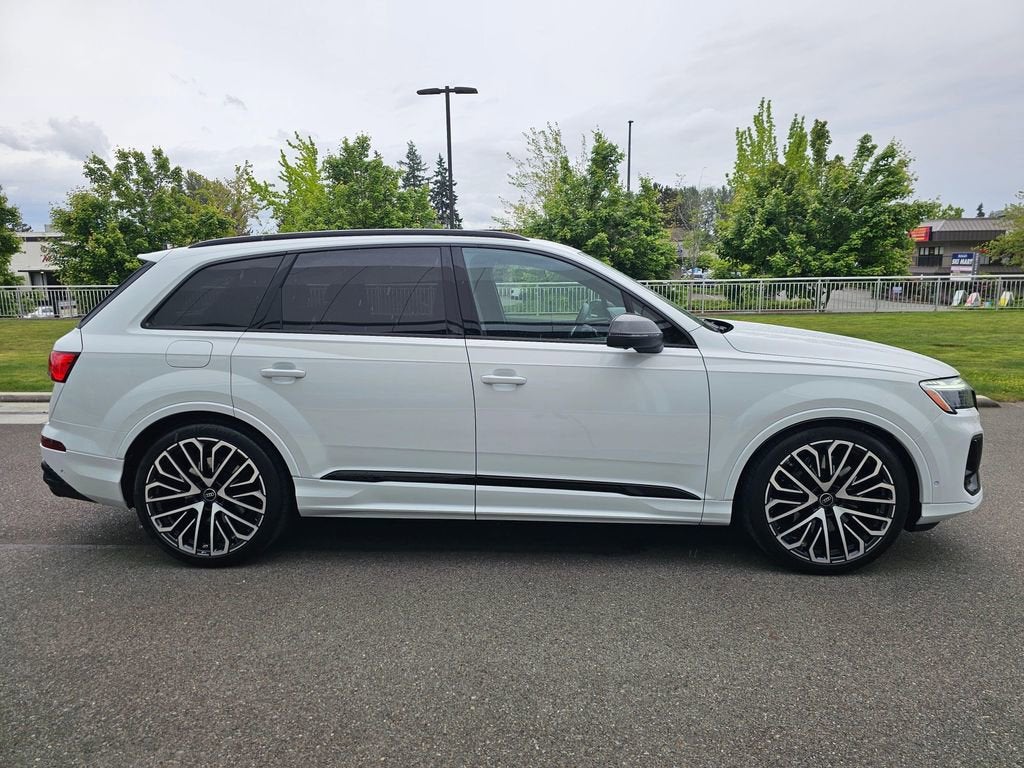 2025 Audi SQ7 Prestige