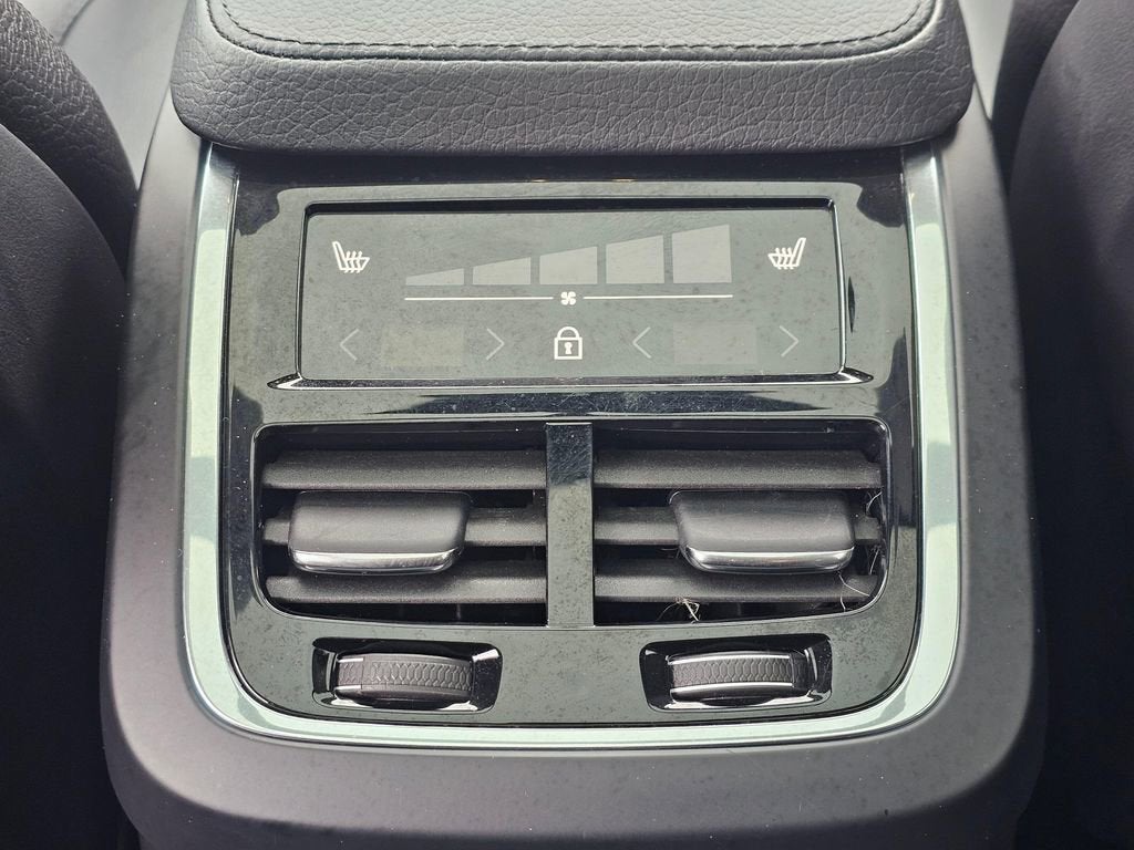 2022 Volvo XC90 Recharge Plug-In Hyb Inscription Expression
