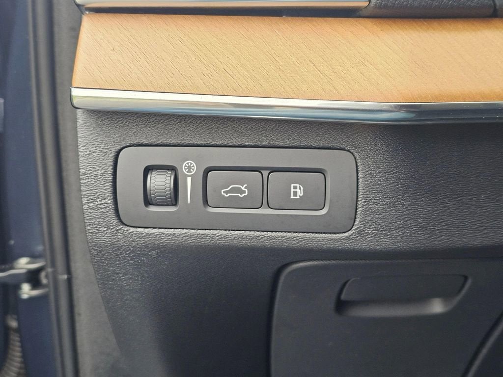 2022 Volvo XC90 Recharge Plug-In Hyb Inscription Expression