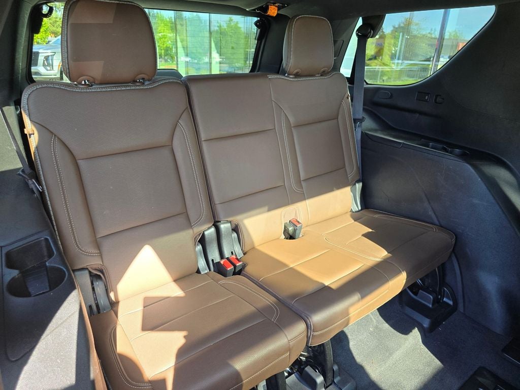2021 Chevrolet Tahoe High Country rear media