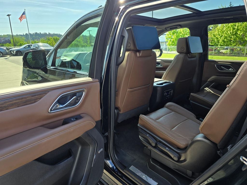2021 Chevrolet Tahoe High Country rear media