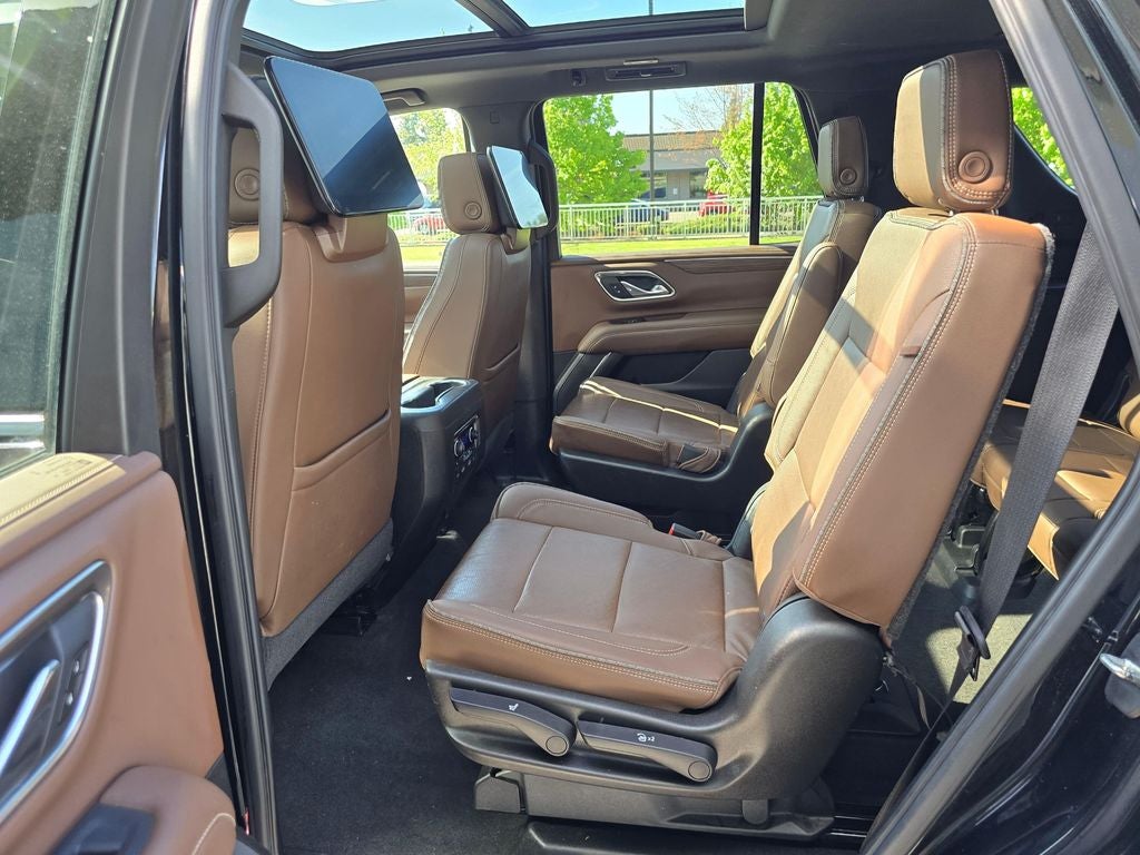 2021 Chevrolet Tahoe High Country rear media