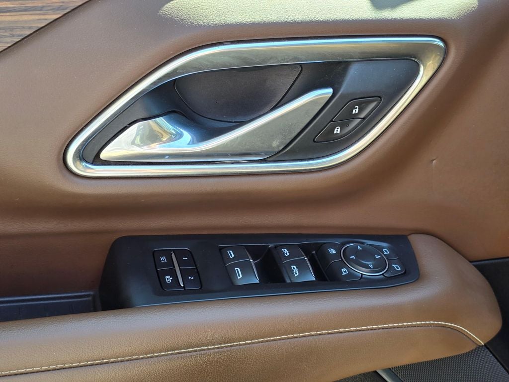 2021 Chevrolet Tahoe High Country rear media
