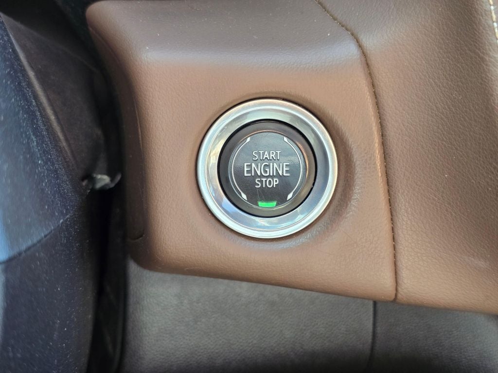 2021 Chevrolet Tahoe High Country rear media