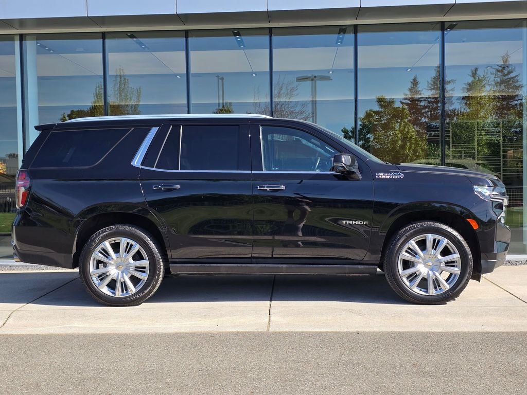 2021 Chevrolet Tahoe High Country rear media