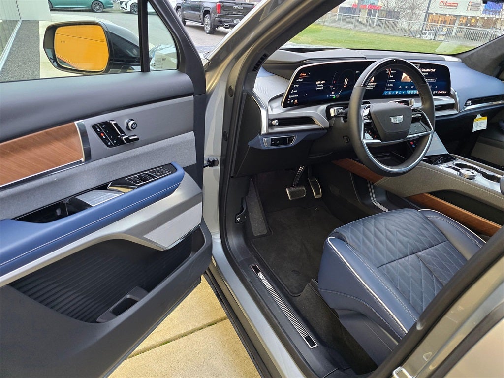 2026 Cadillac VISTIQ Premium Luxury