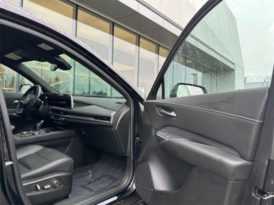 2025 Cadillac XT4 Premium Luxury