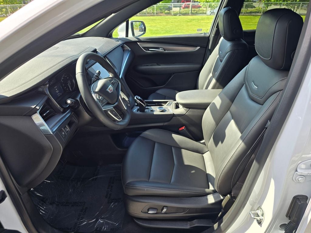 2024 Cadillac XT5 Luxury