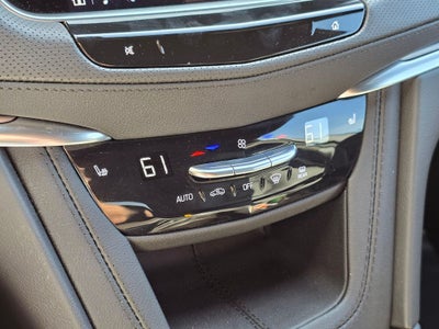 2024 Cadillac XT5 Luxury