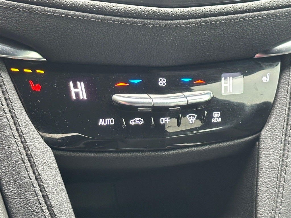 2023 Cadillac XT5 Luxury