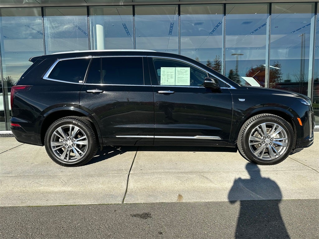 2022 Cadillac XT6 Premium Luxury