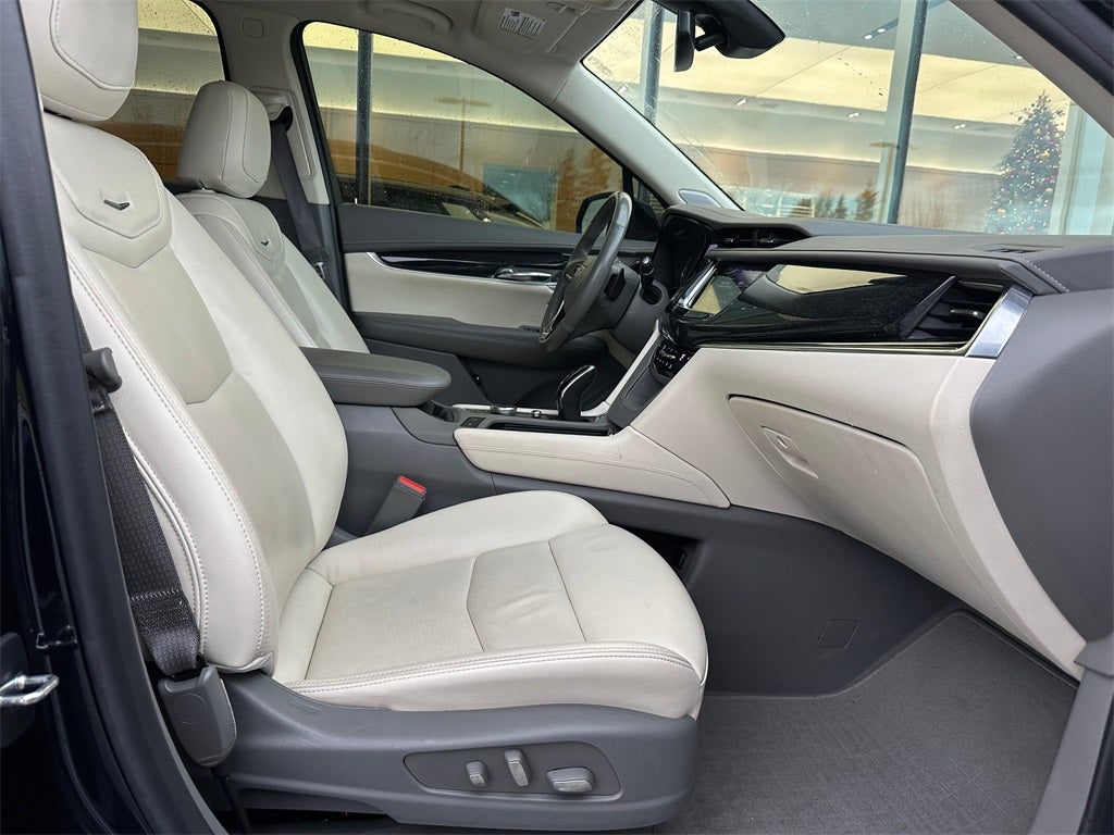 2021 Cadillac XT6 Premium Luxury