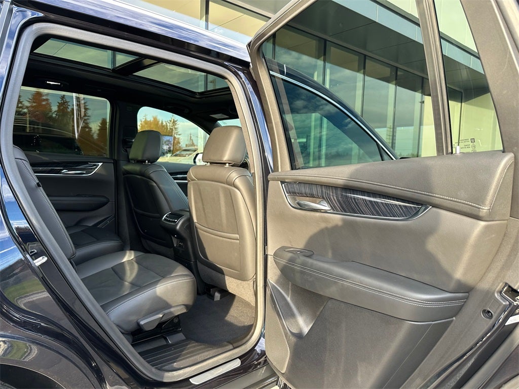 2022 Cadillac XT6 Premium Luxury