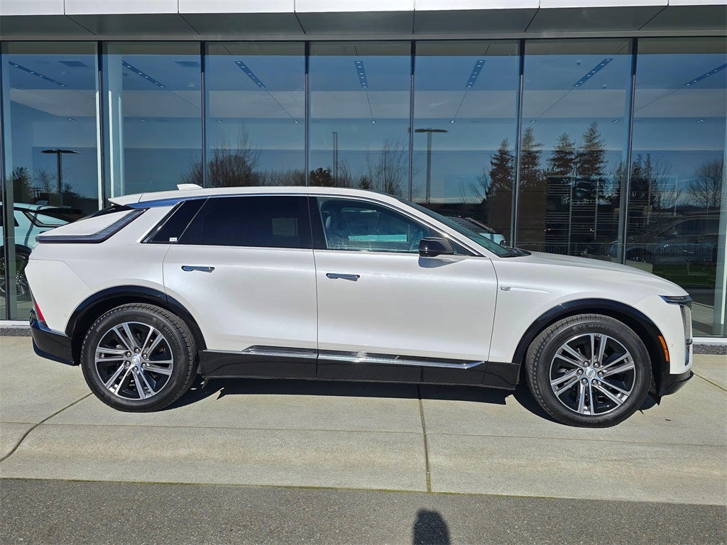 2024 Cadillac LYRIQ Luxury