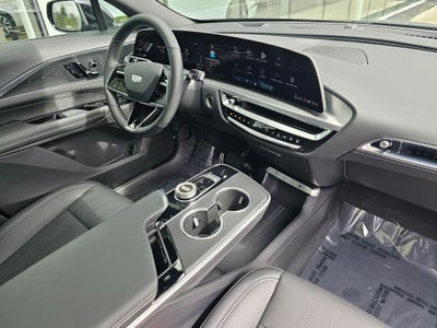 2025 Cadillac LYRIQ Sport