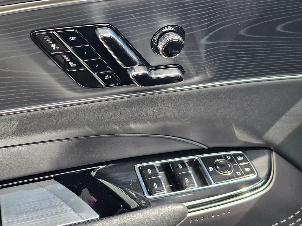 2025 Cadillac LYRIQ Sport