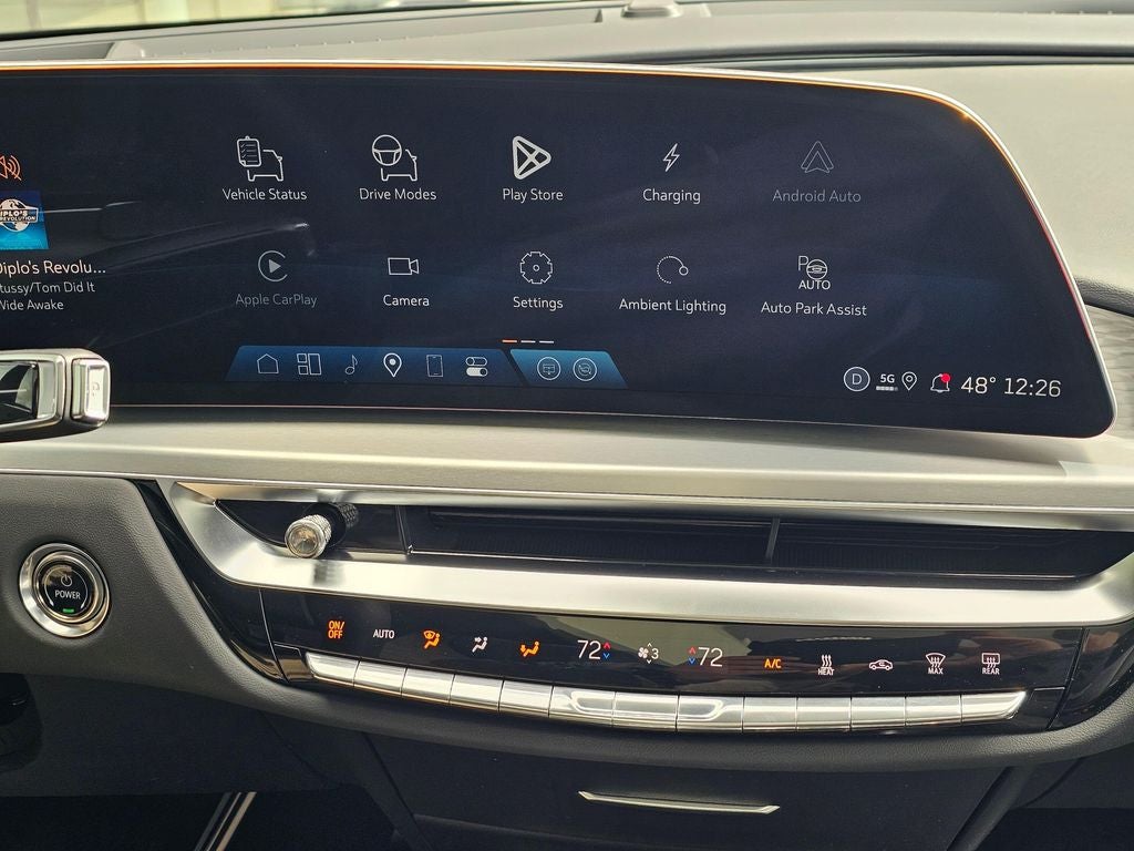 2025 Cadillac LYRIQ Sport