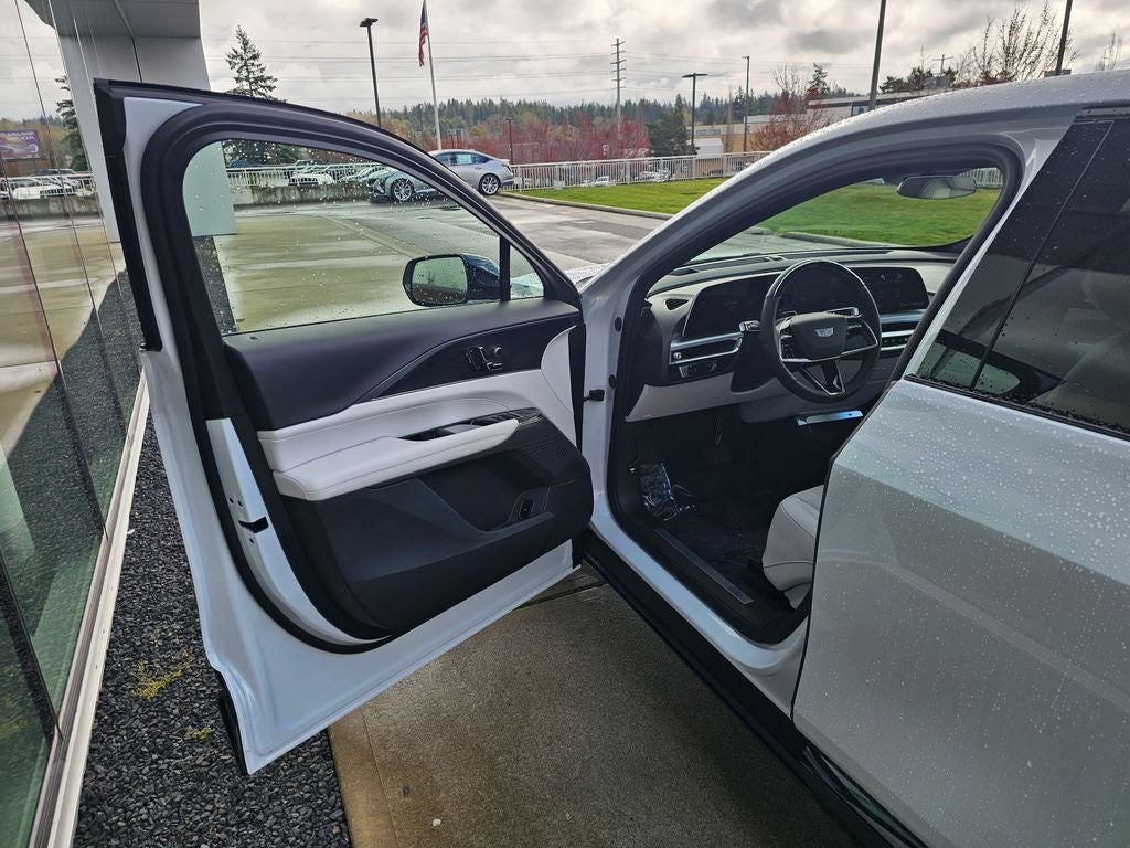 2026 Cadillac LYRIQ Sport