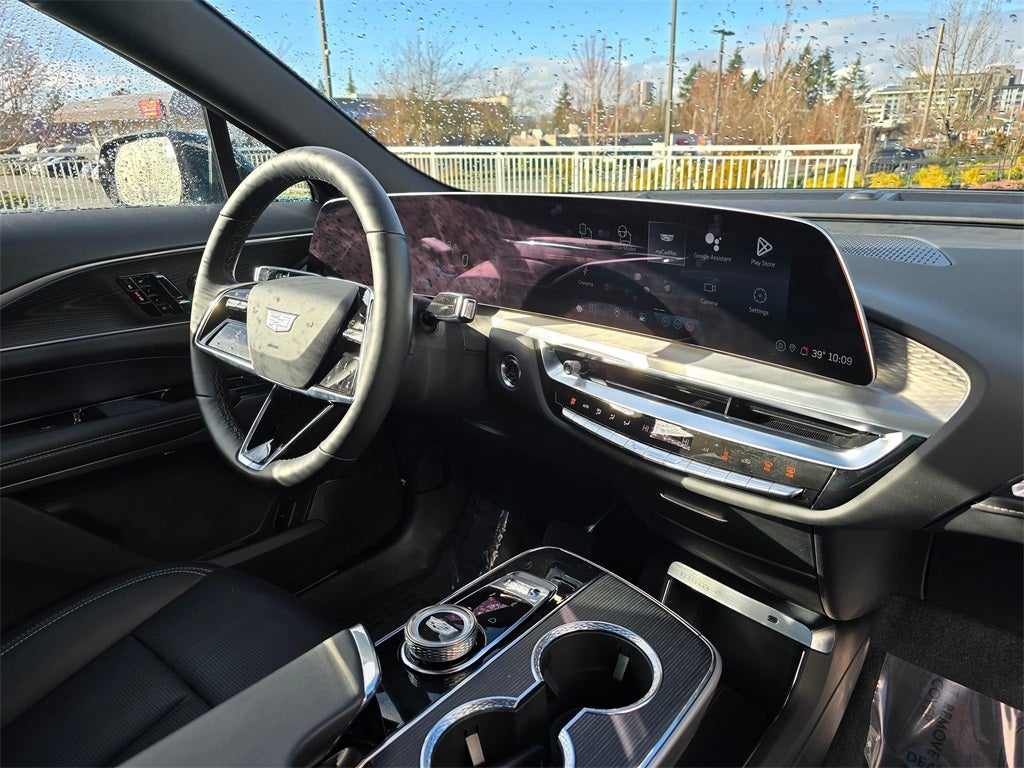 2025 Cadillac LYRIQ Sport